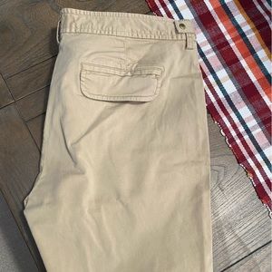 Vineyard vines, size 14 khaki pants